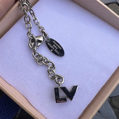 louis vuitton love letter necklace|Louis Vuitton necklace with diamond.